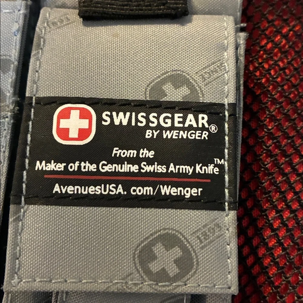Swiss Gear Messenger/Laptop Bag by Wenger
